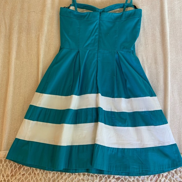 bebe turquoise with white stripe Sweetheart dress - Picture 6 of 8